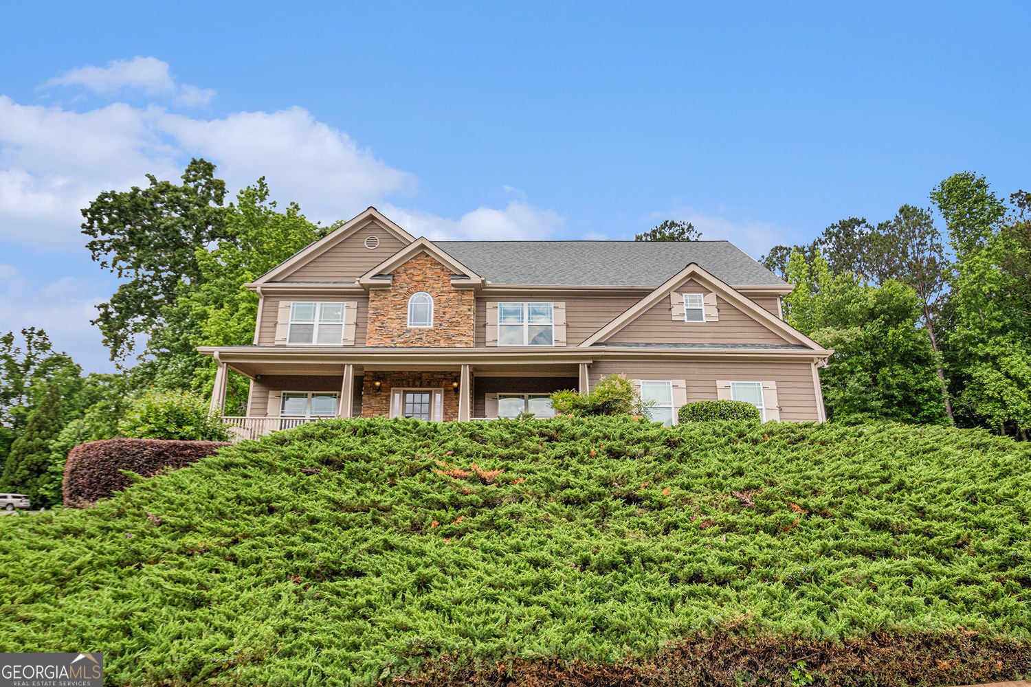 Douglasville, Georgia, 30135, United States, 5 Bedrooms Bedrooms, ,5 BathroomsBathrooms,Residential,For Sale,1859094