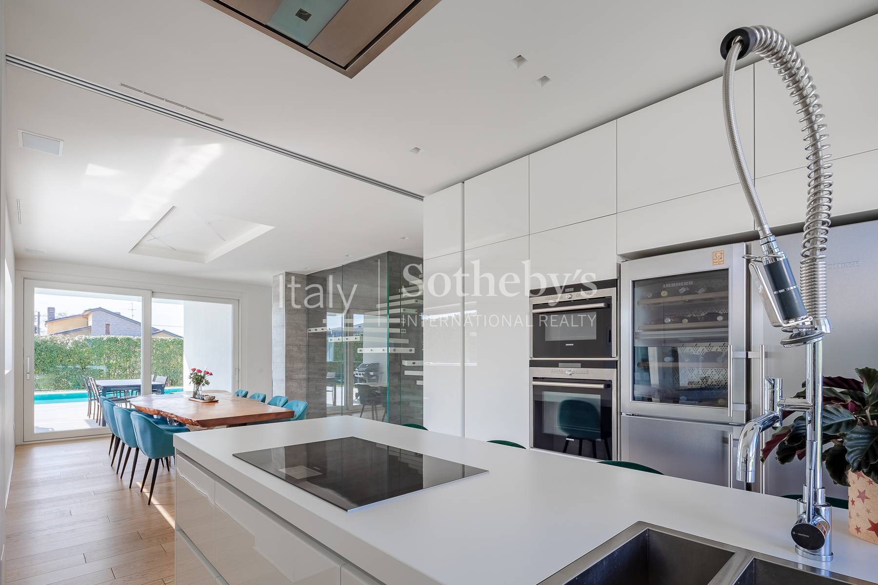  Elegant minimalist high-tech and energy efficient villa - 物件實景