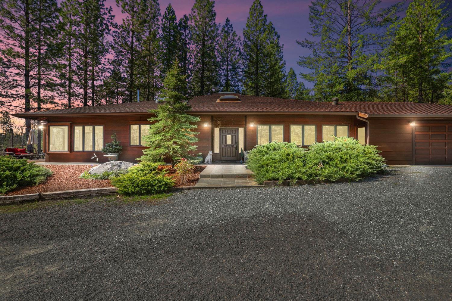Coulterville, California, 95311, United States, 3 Bedrooms Bedrooms, ,4 BathroomsBathrooms,Residential,For Sale,1792309