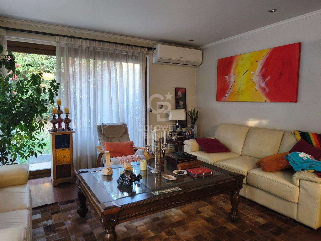 La Reina, Chile, 3 Bedrooms Bedrooms, ,3 BathroomsBathrooms,Residential,For Sale,1827859