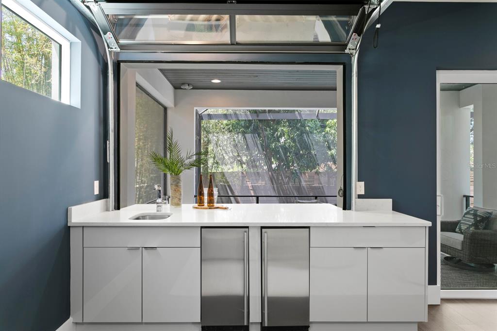 Tampa, Florida, 33606, United States, 5 Bedrooms Bedrooms, ,7 BathroomsBathrooms,Residential,For Sale,1779017