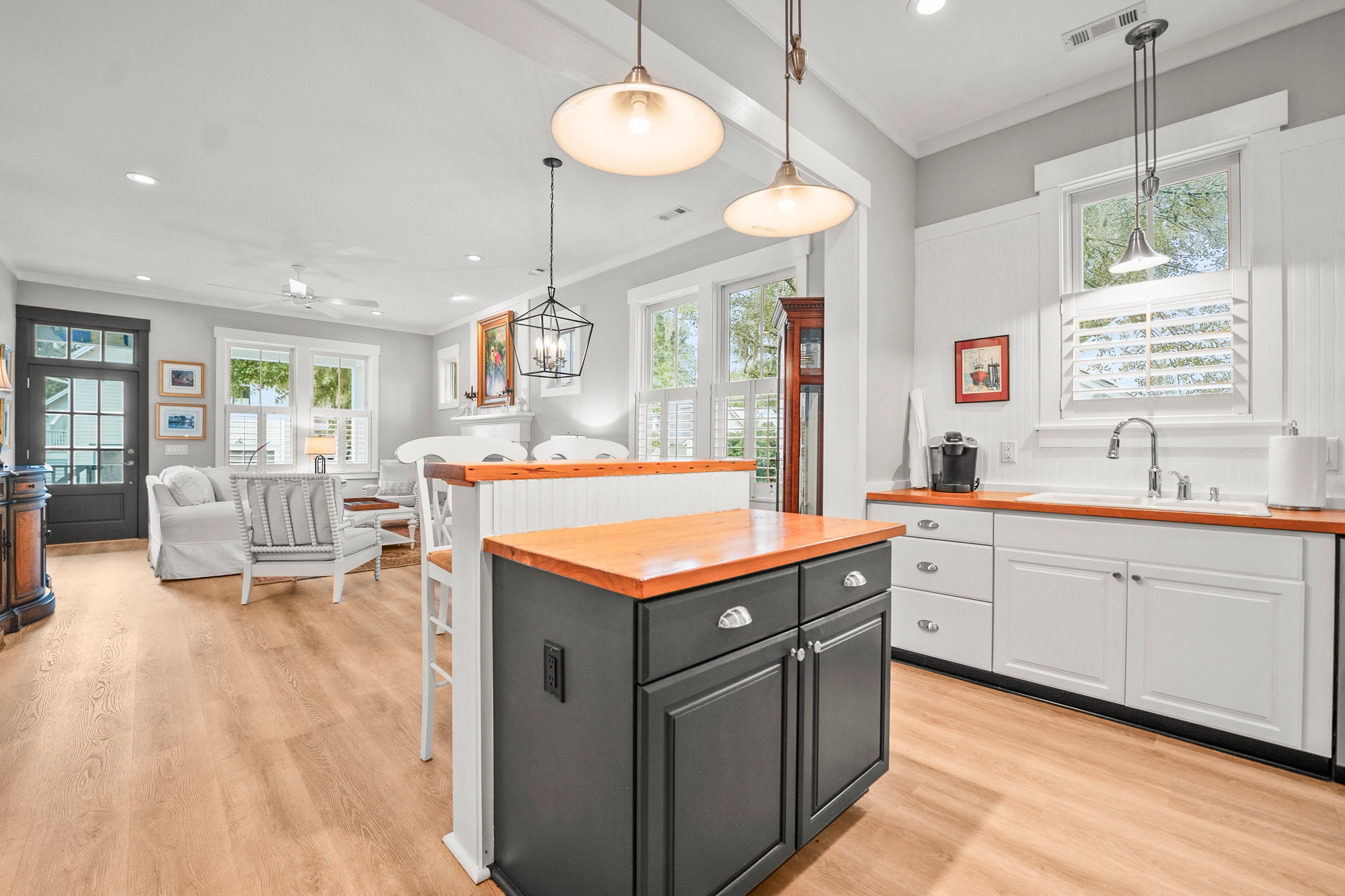 Beaufort, South Carolina, 29906, United States, 2 Bedrooms Bedrooms, ,2 BathroomsBathrooms,Residential,For Sale,1982171