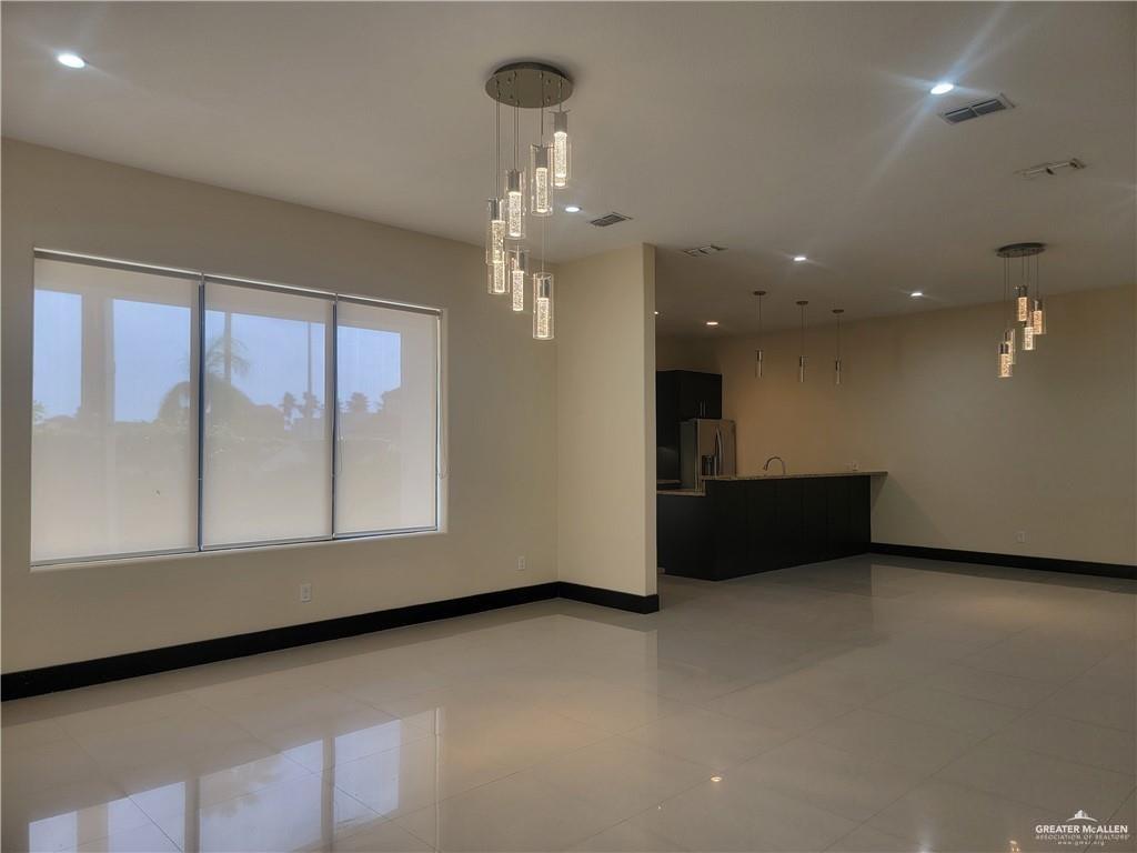 McAllen, Texas, 78503, United States, 5 Bedrooms Bedrooms, ,6 BathroomsBathrooms,Residential,For Sale,1708580