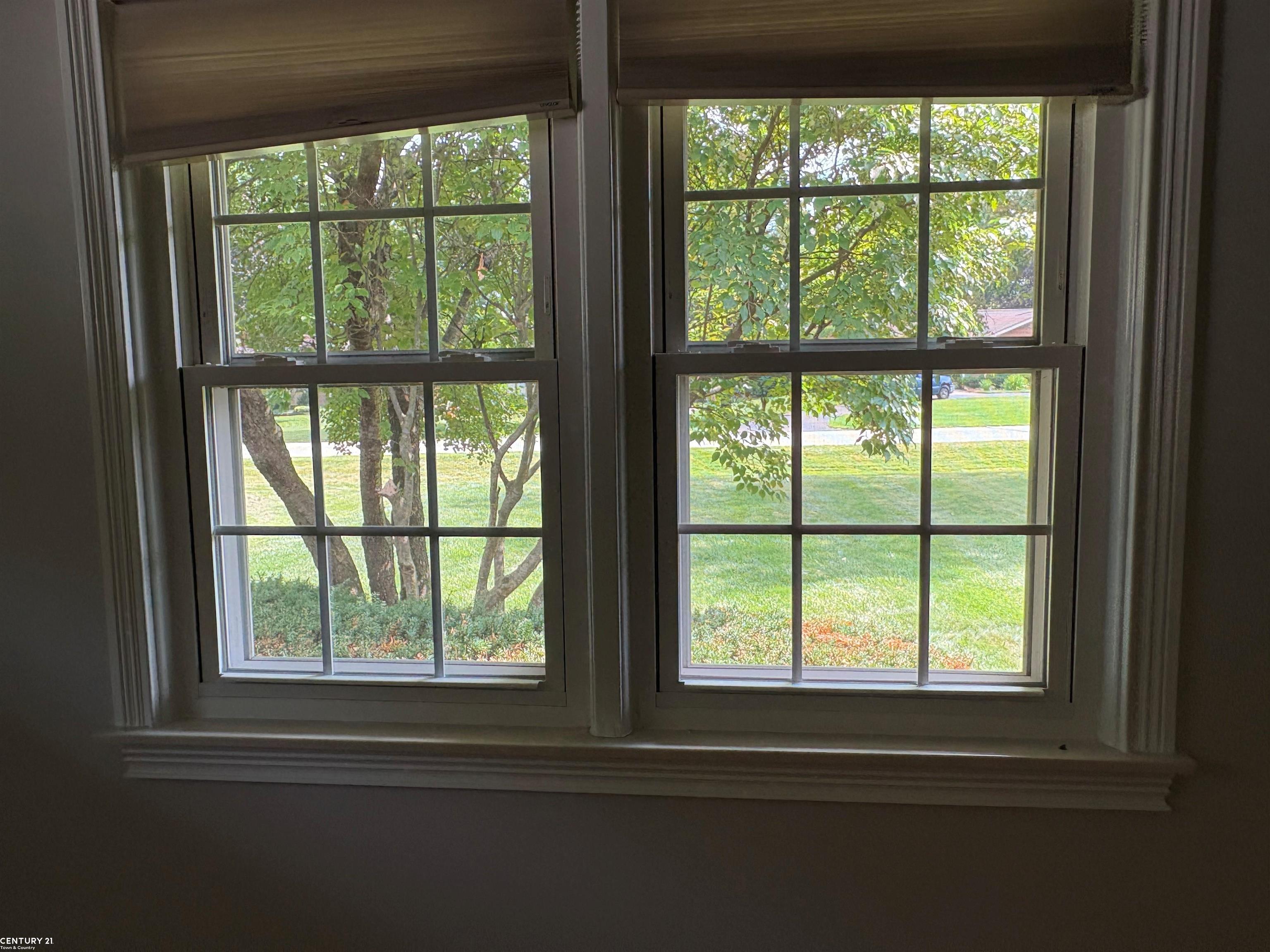 Rochester Hills, Michigan, 48307, United States, 3 Bedrooms Bedrooms, ,3 BathroomsBathrooms,Residential,For Sale,1909287