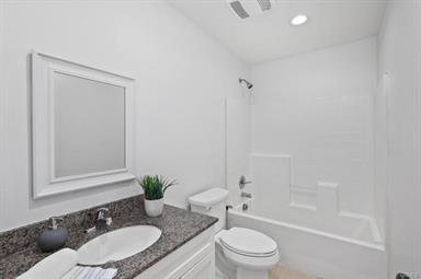 Lake Elsinore, California, 92530, United States, 4 Bedrooms Bedrooms, ,3 BathroomsBathrooms,Residential,For Sale,1942705