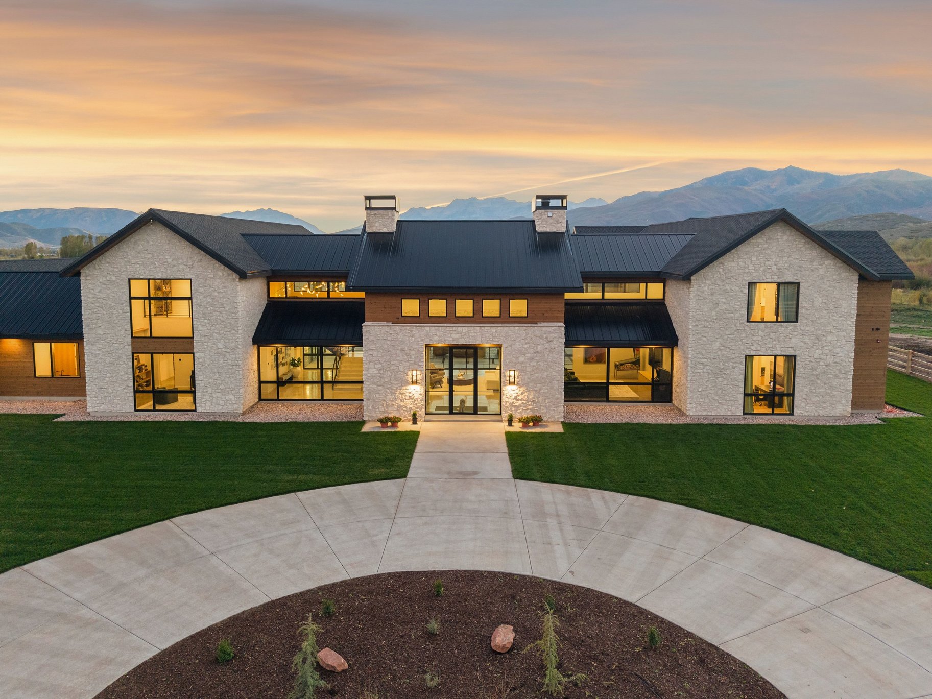  A Modern Estate Framed by Mount Timpanogos - 物件實景