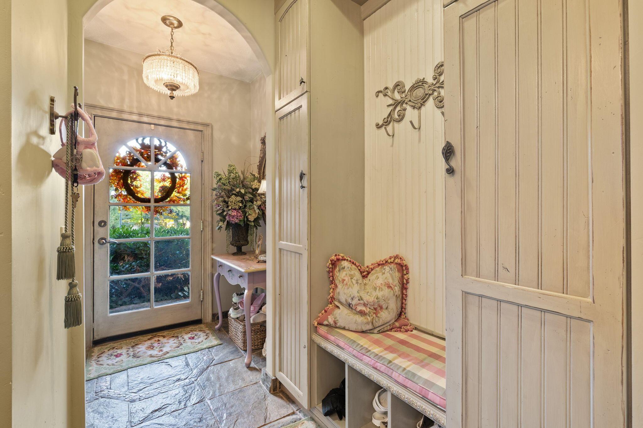 Salt Lake City, Utah, 84121, United States, 5 Bedrooms Bedrooms, ,6 BathroomsBathrooms,Residential,For Sale,1974562