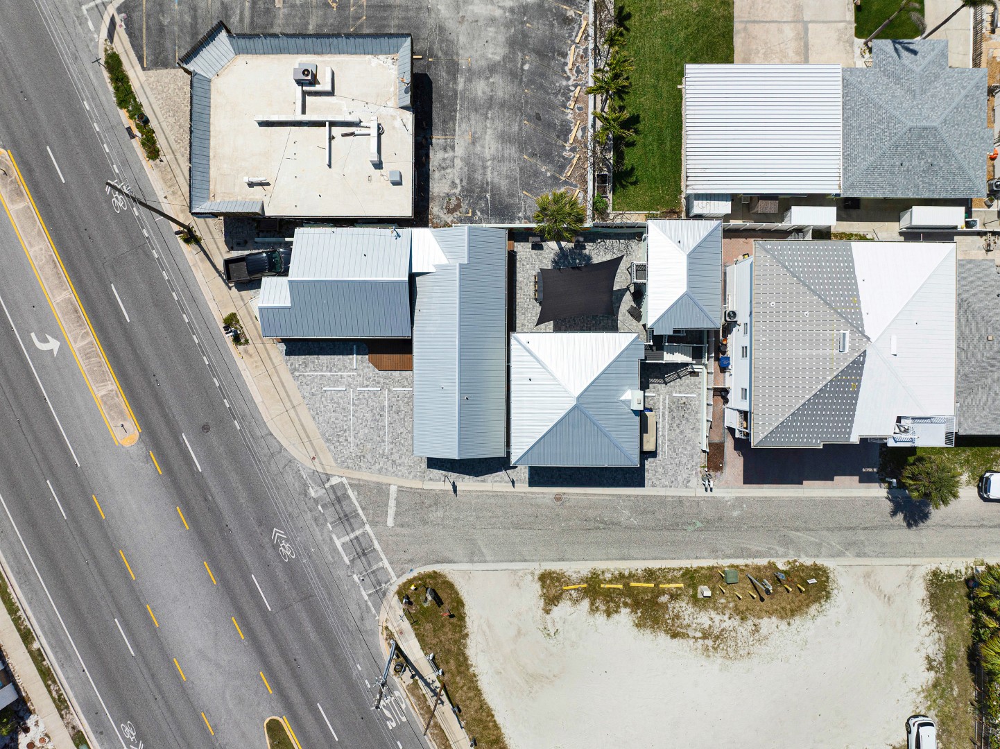 Redington Shores, Florida, 33708, United States, 5 Bedrooms Bedrooms, ,8 BathroomsBathrooms,Residential,For Sale,1977851