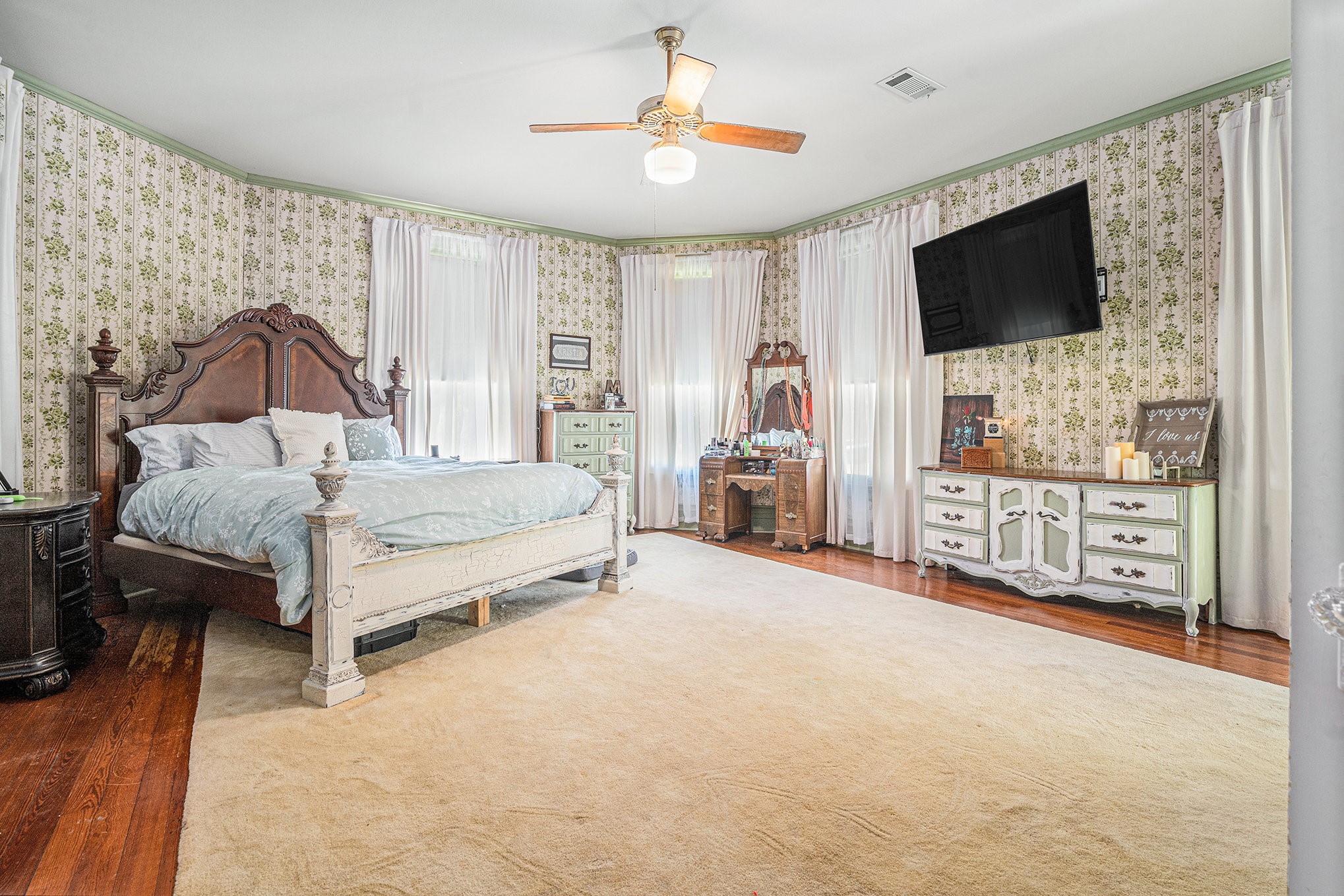 Anahuac, Texas, 77514, United States, 3 Bedrooms Bedrooms, ,2 BathroomsBathrooms,Residential,For Sale,1908288