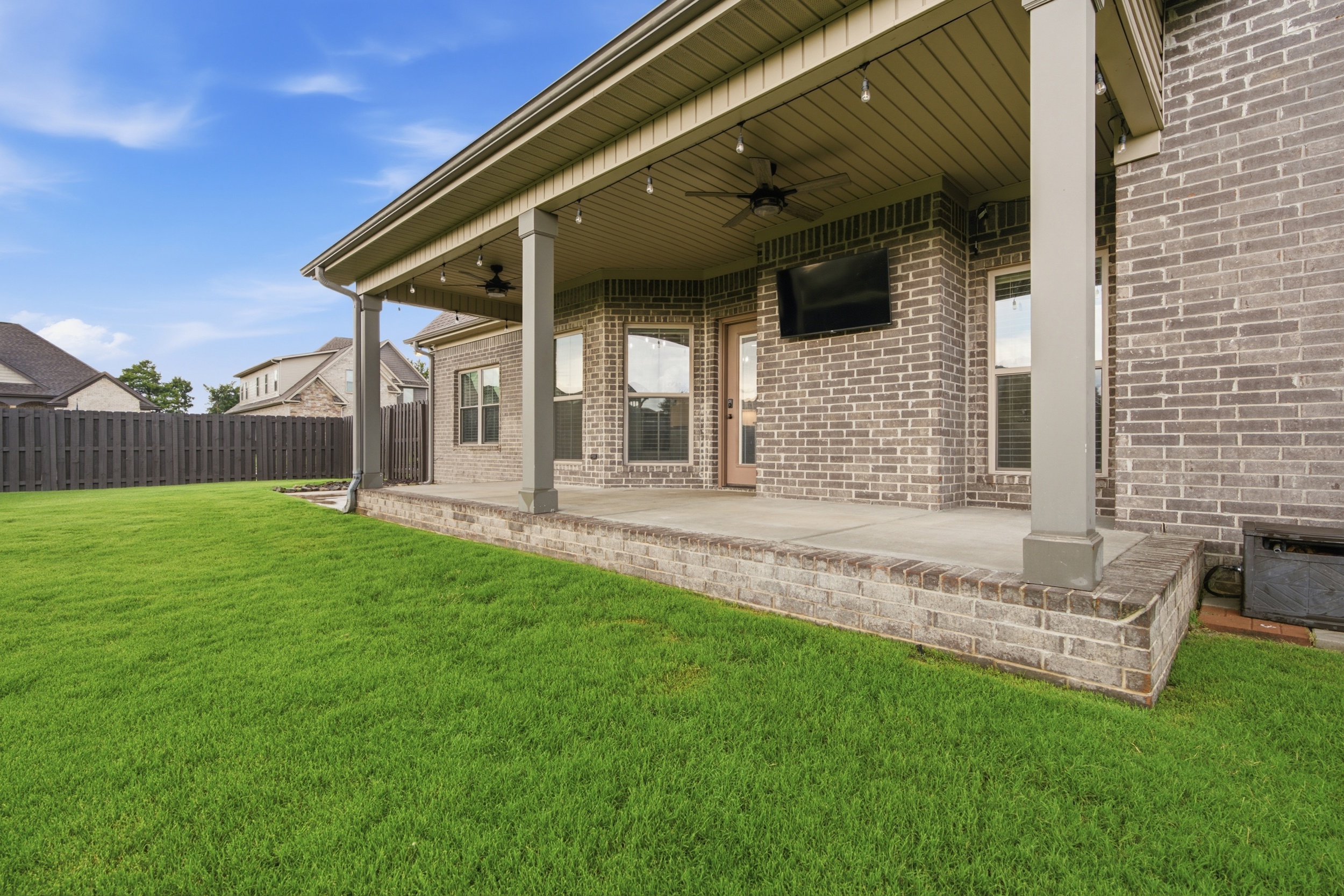  17429 Lochaber Drive - 物件實景