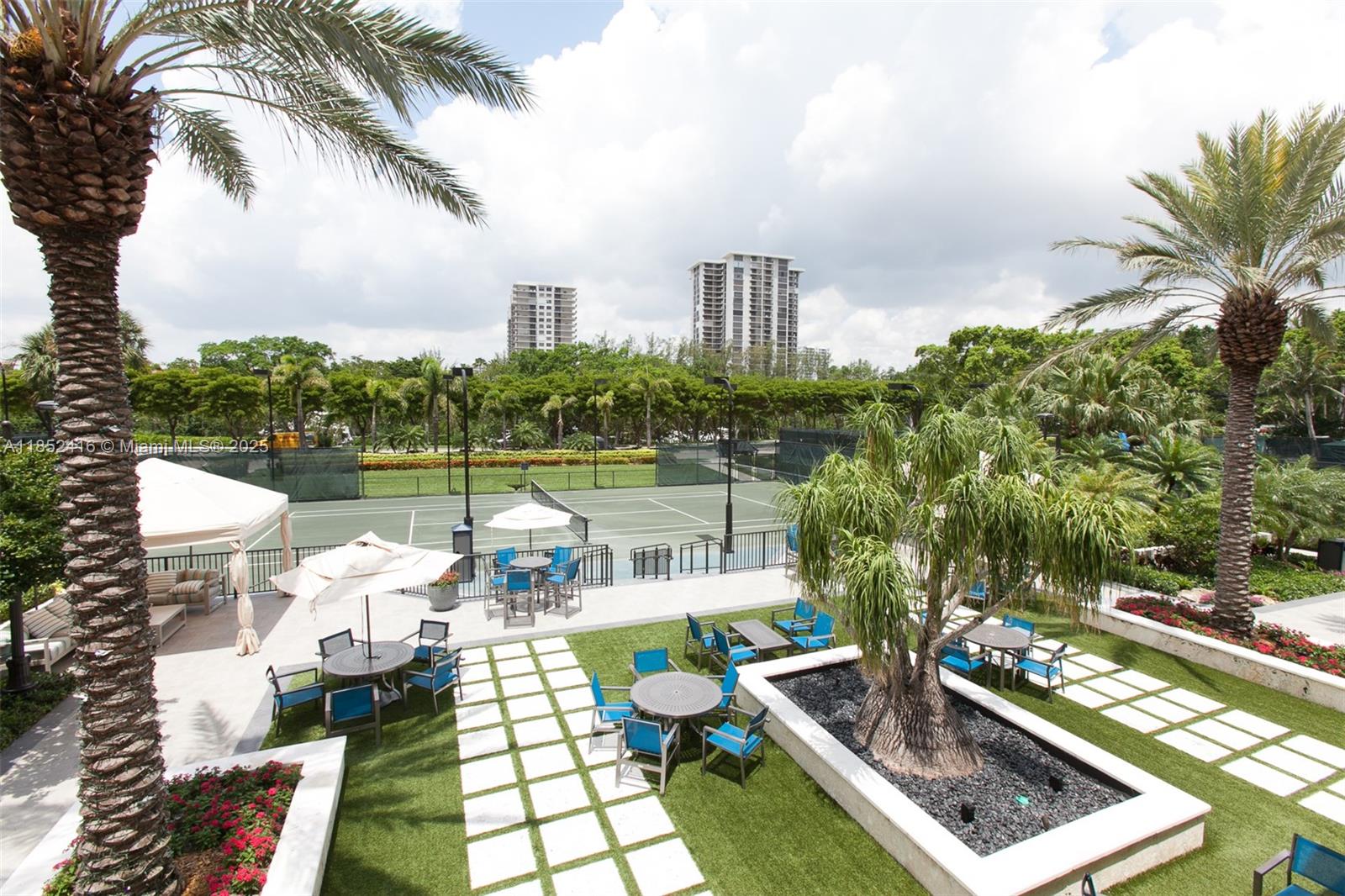Aventura, Florida, 33160, United States, 2 Bedrooms Bedrooms, ,2 BathroomsBathrooms,Residential,For Sale,1908506