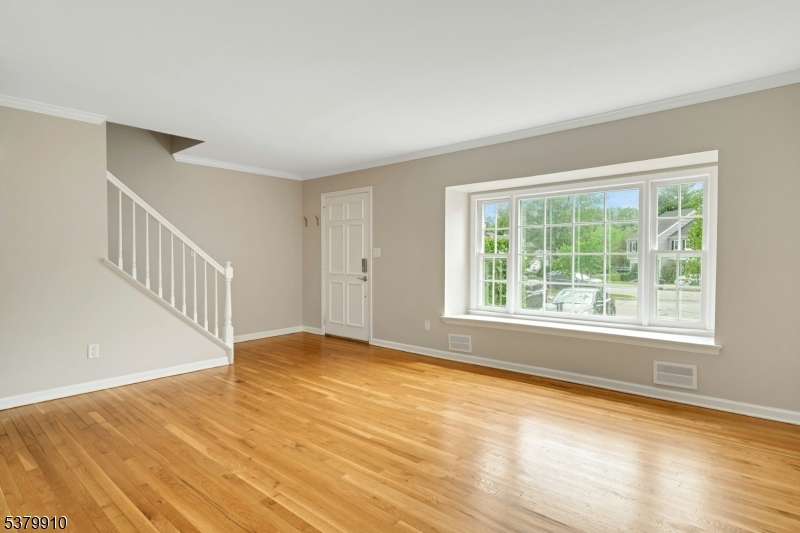 Mendham Boro, New Jersey, 07945, United States, 2 Bedrooms Bedrooms, ,3 BathroomsBathrooms,Residential,For Sale,1926186