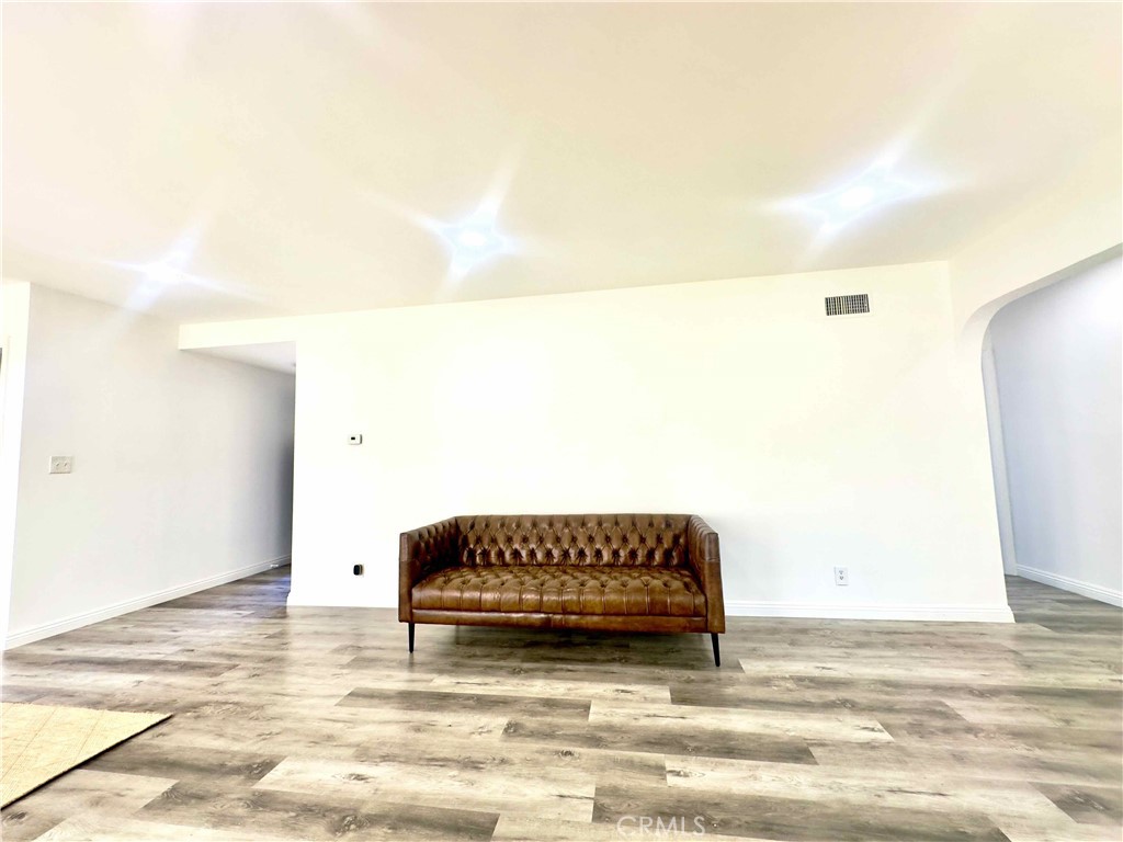 Downey, California, 90241, United States, 3 Bedrooms Bedrooms, ,2 BathroomsBathrooms,Residential,For Sale,1915568
