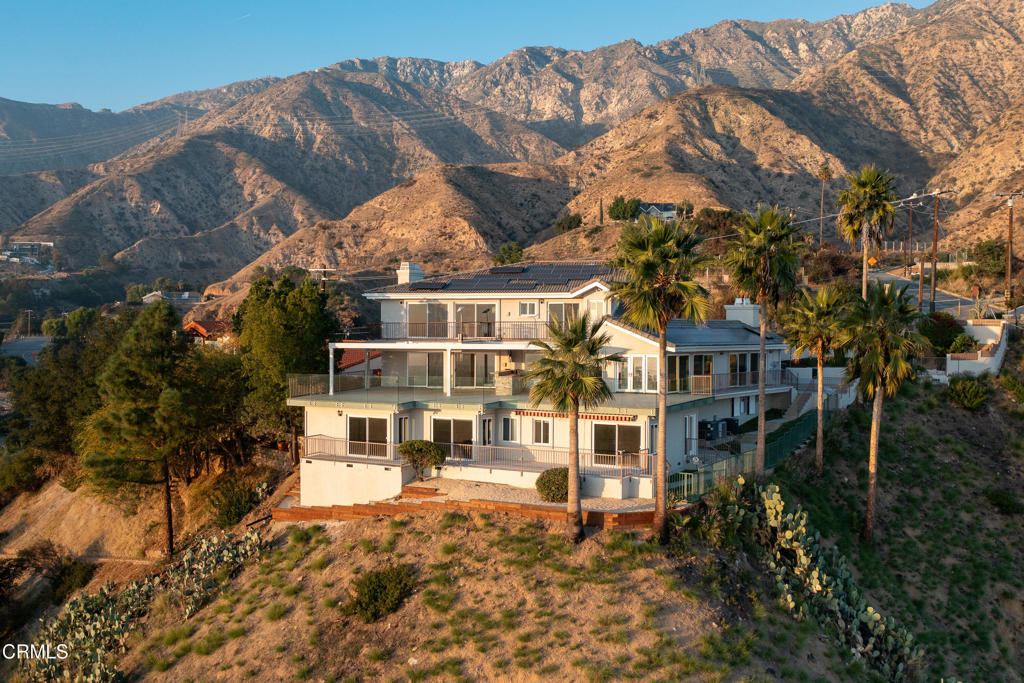 Altadena, California, 91001, United States, 5 Bedrooms Bedrooms, ,6 BathroomsBathrooms,Residential,For Sale,1989048