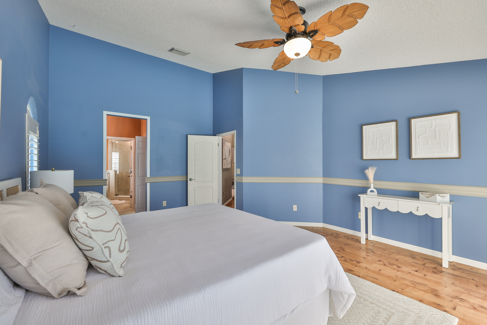 Tampa, Florida, 33635, United States, 4 Bedrooms Bedrooms, ,2 BathroomsBathrooms,Residential,For Sale,1996495