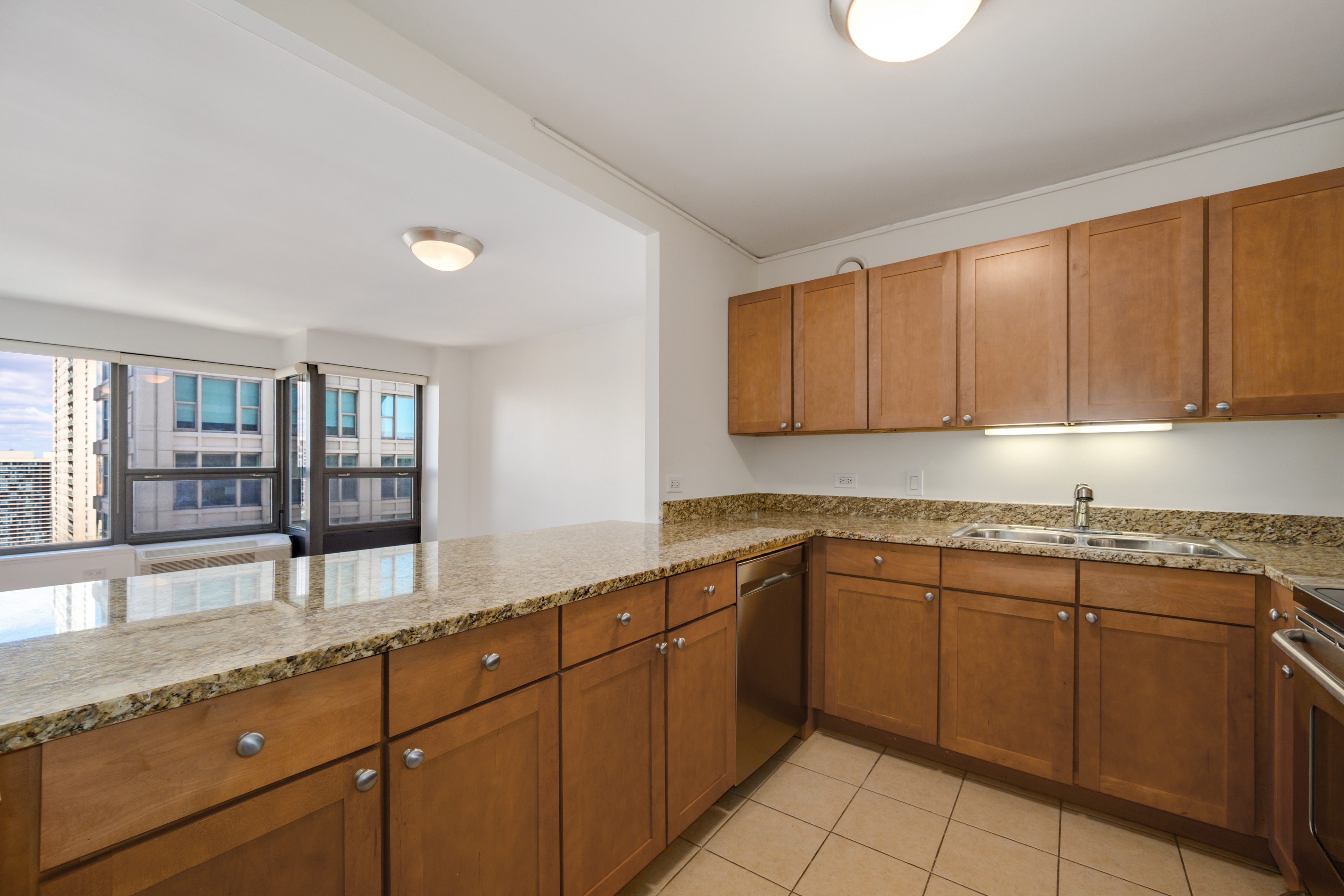  Spacious and Bright Perfectly Located in River North - 物件實景