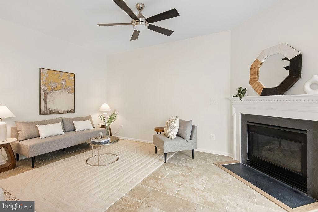 Fairfax, Virginia, 22033, United States, 3 Bedrooms Bedrooms, ,4 BathroomsBathrooms,Residential,For Sale,2048066