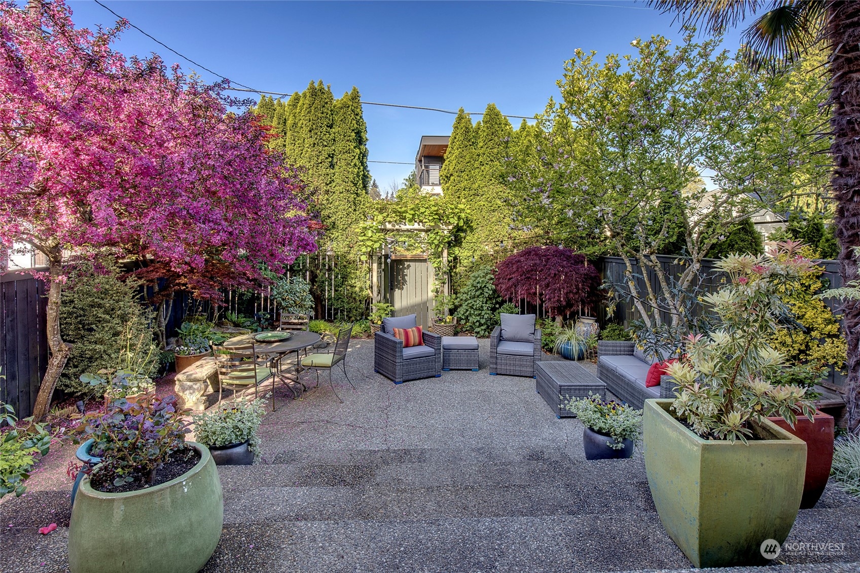 Seattle, Washington, 98112, United States, 5 Bedrooms Bedrooms, ,1 BathroomBathrooms,Residential,For Sale,1876095