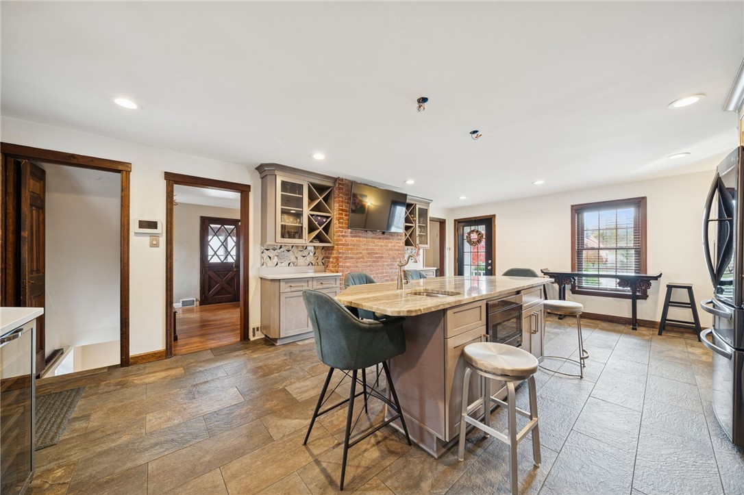 Plum Boro, Pennsylvania, 15239, United States, 4 Bedrooms Bedrooms, ,4 BathroomsBathrooms,Residential,For Sale,1996480