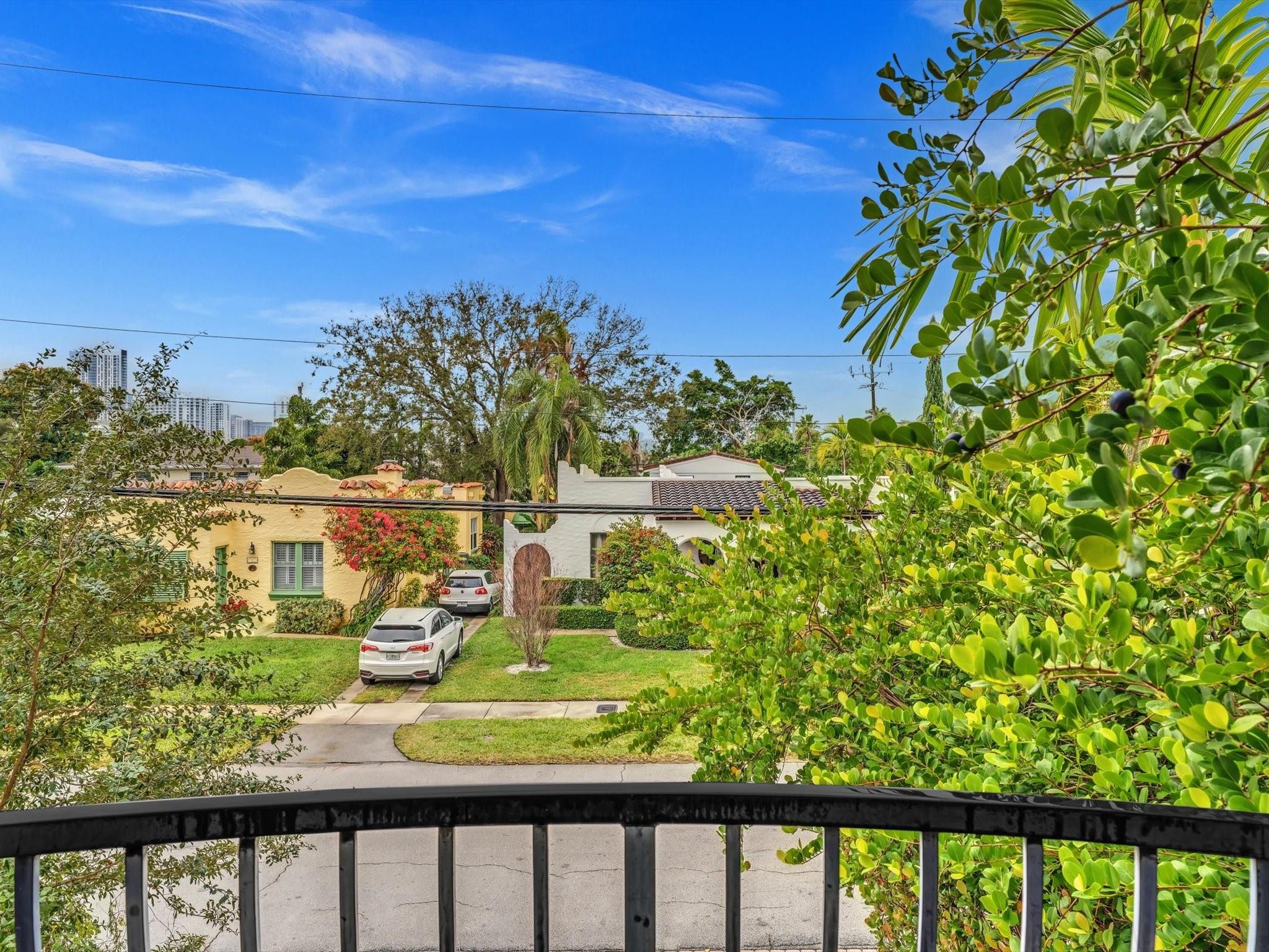 Fort Lauderdale, Florida, 33301, United States, 3 Bedrooms Bedrooms, ,5 BathroomsBathrooms,Residential,For Sale,1979910