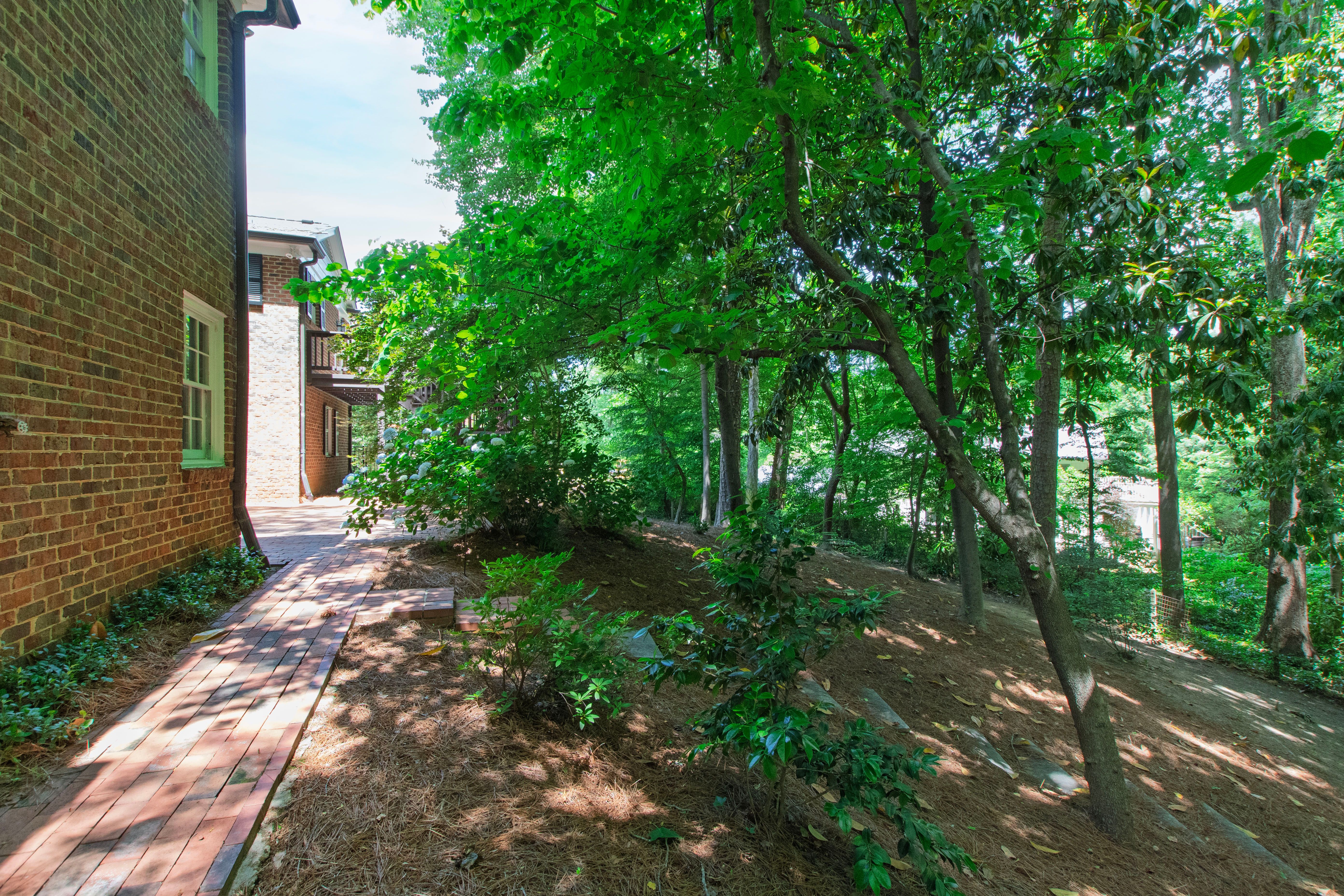  3620 Alamance Drive, Raleigh, NC 27609 - 物件實景