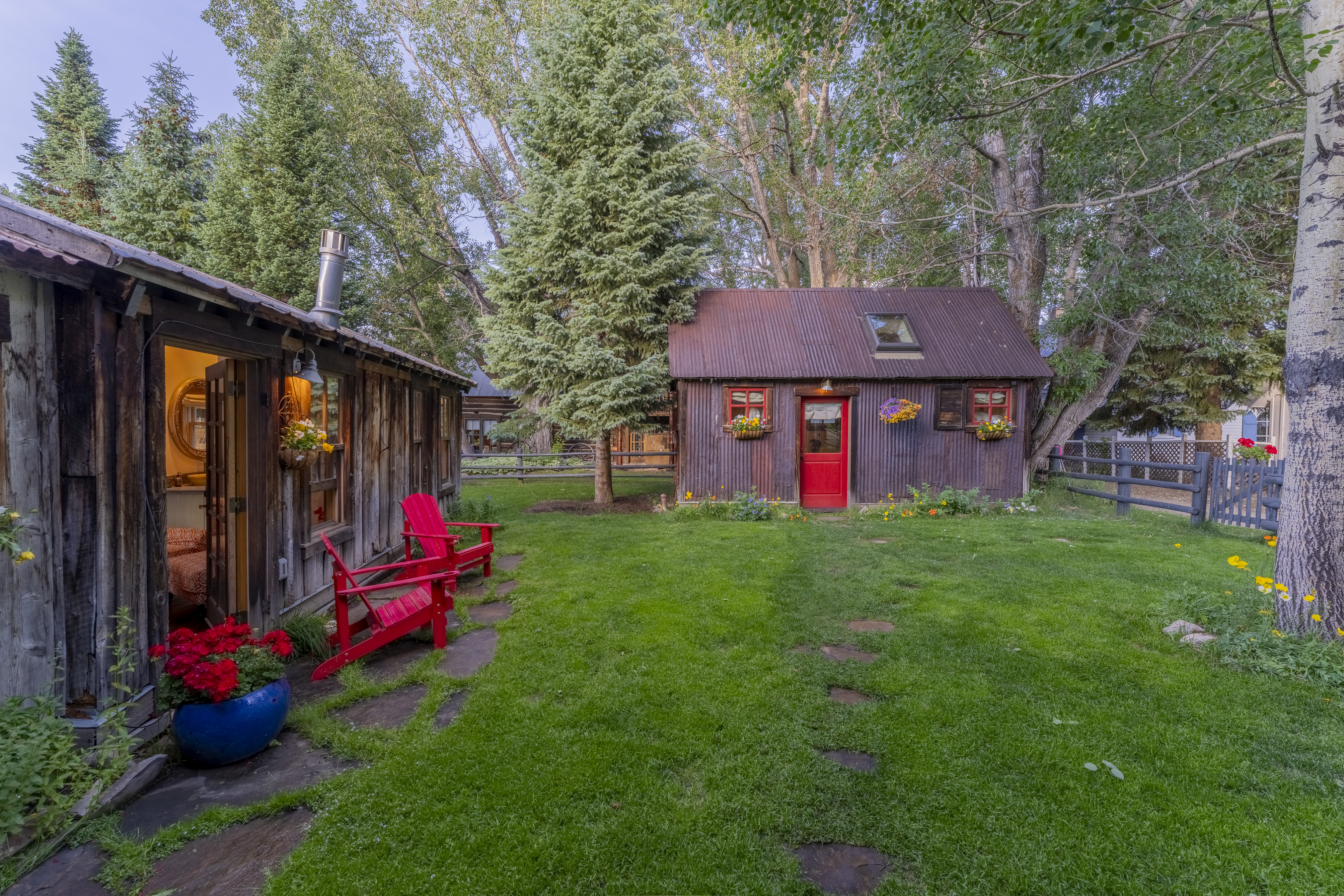  BEAR ALLEY - Unwrap The Fairytale - A Once-In-A-Lifetime Creekside Compound - 物件實景