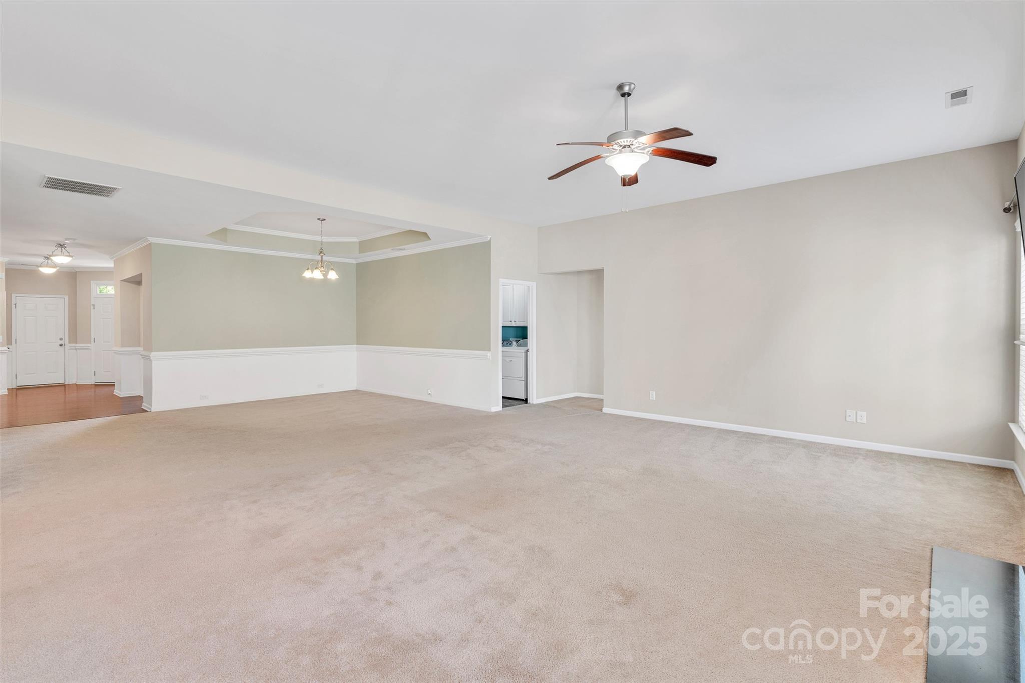 Charlotte, North Carolina, 28278, United States, 3 Bedrooms Bedrooms, ,2 BathroomsBathrooms,Residential,For Sale,1948260