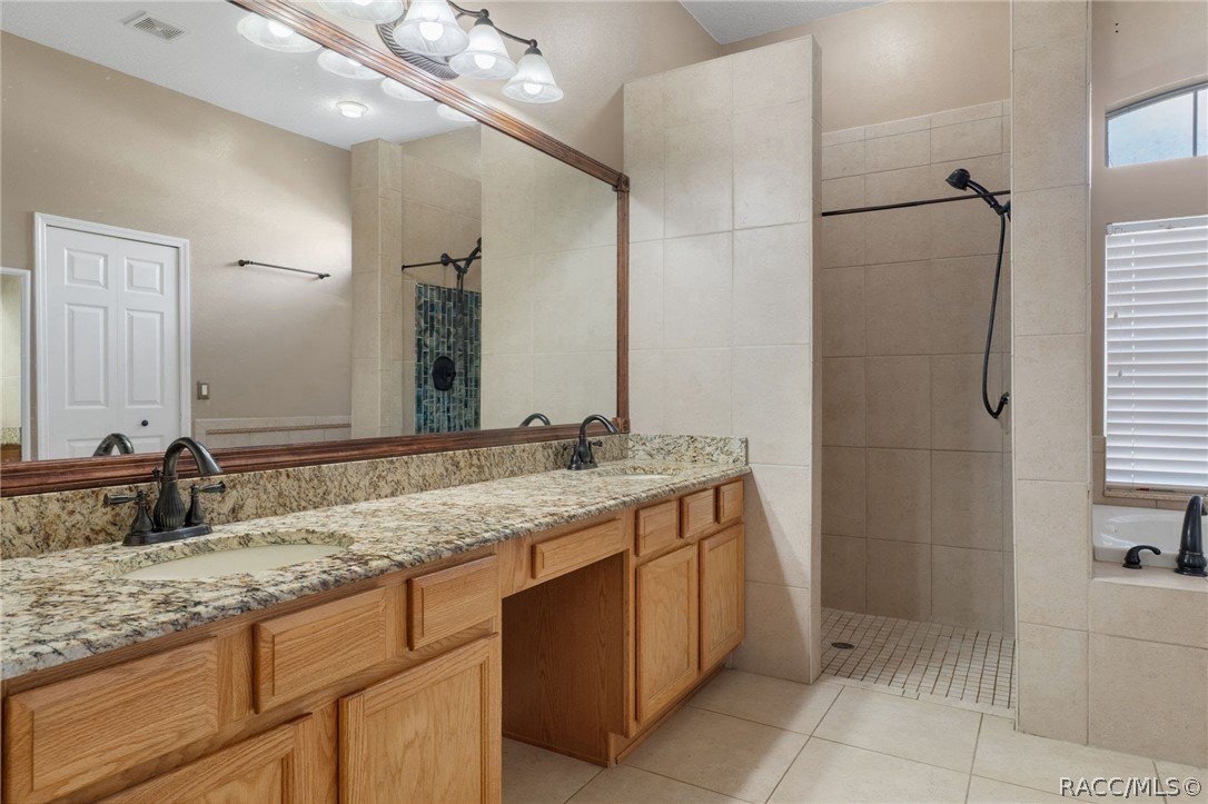 Homosassa, Florida, 34446, United States, 4 Bedrooms Bedrooms, ,3 BathroomsBathrooms,Residential,For Sale,2018263