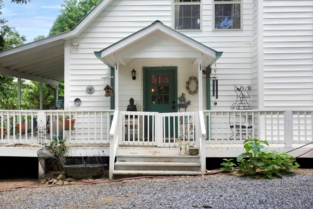 Blairsville, Georgia, 30512, United States, 3 Bedrooms Bedrooms, ,3 BathroomsBathrooms,Residential,For Sale,1889630