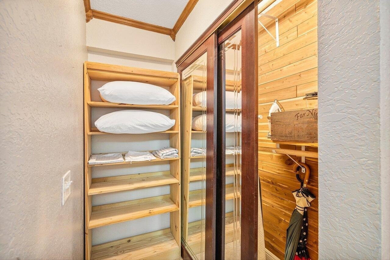 Pompano Beach, Florida, 33060, United States, 3 Bedrooms Bedrooms, ,2 BathroomsBathrooms,Residential,For Sale,1973845