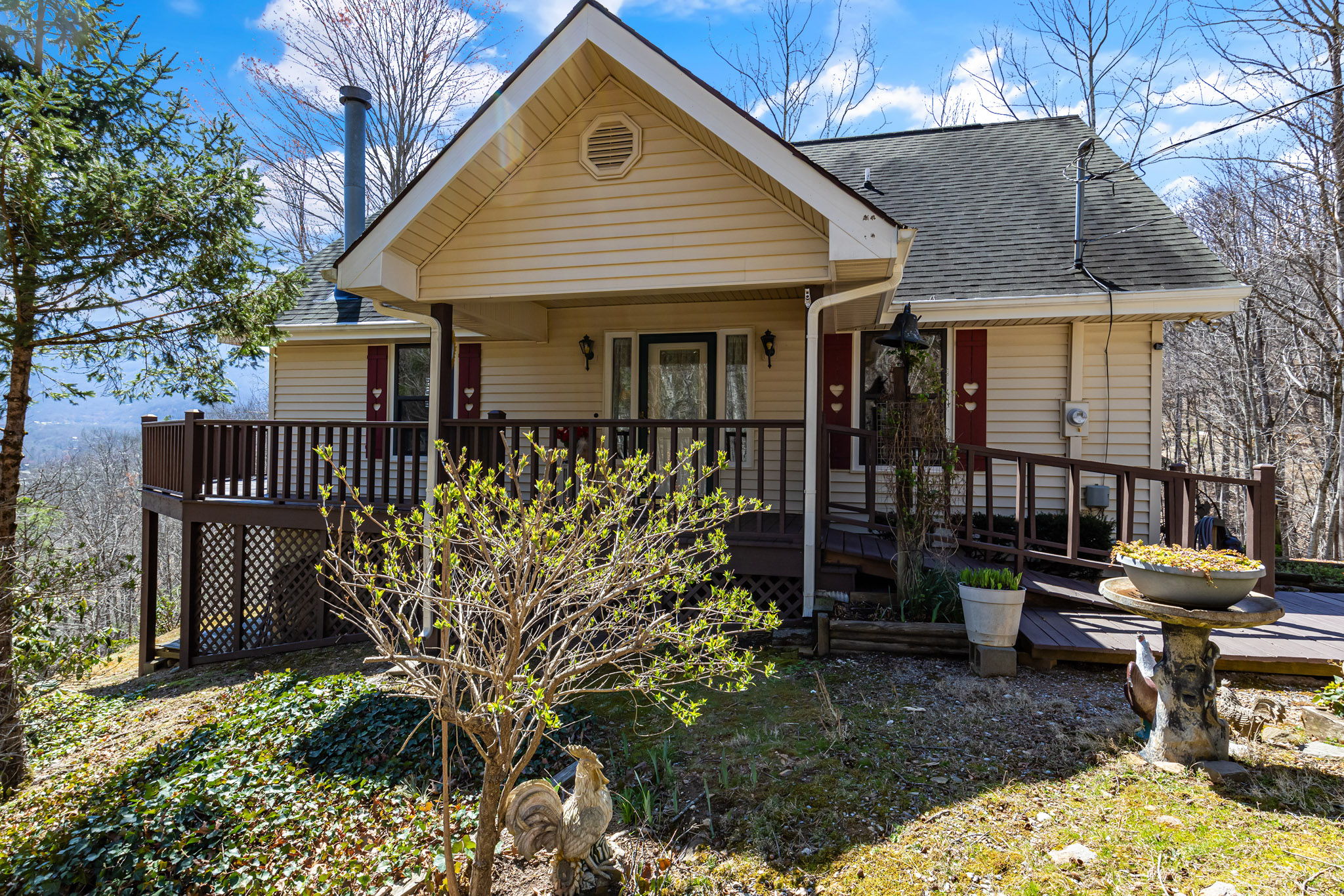 Sevierville, Tennessee, 37862, United States, 2 Bedrooms Bedrooms, ,3 BathroomsBathrooms,Residential,For Sale,1977968