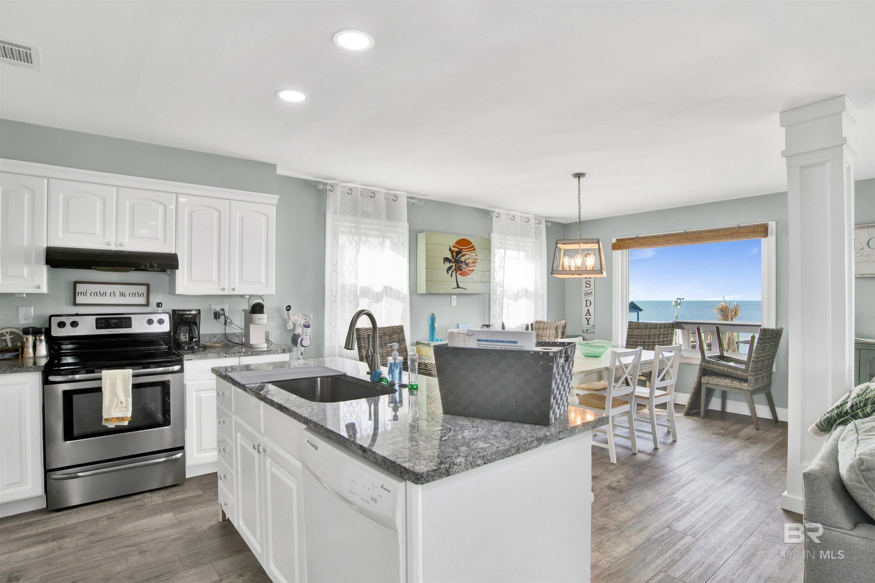 Gulf Shores, Alabama, 36542, United States, 4 Bedrooms Bedrooms, ,3 BathroomsBathrooms,Residential,For Sale,2034151