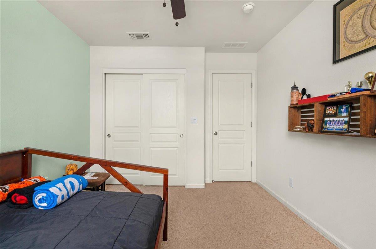 Fresno, California, 93722, United States, 5 Bedrooms Bedrooms, ,3 BathroomsBathrooms,Residential,For Sale,1982186