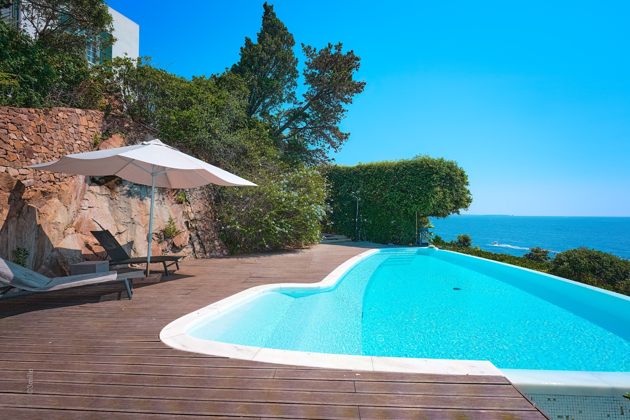  Prestigious villa in Théoule-sur-Mer with panoramic sea views and direct access… - 物件實景