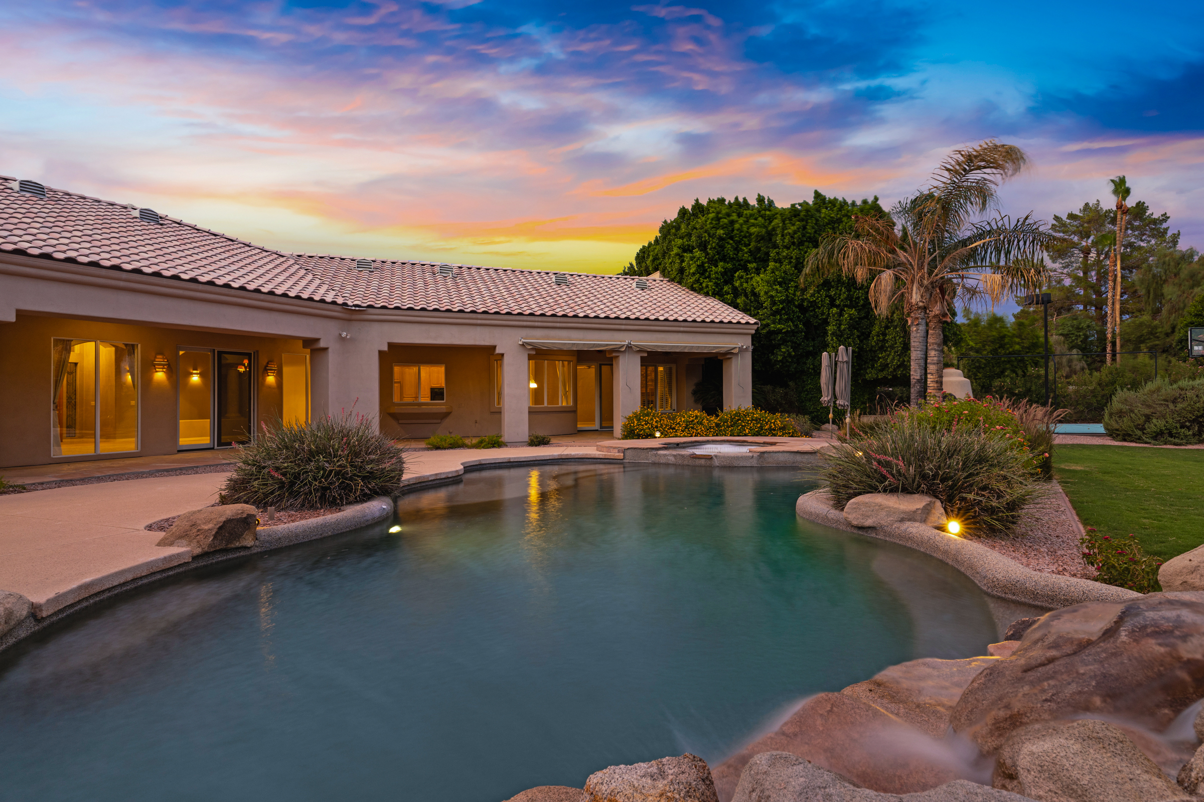 Mesa, Arizona, 85205, United States, 6 Bedrooms Bedrooms, ,3 BathroomsBathrooms,Residential,For Sale,1900615