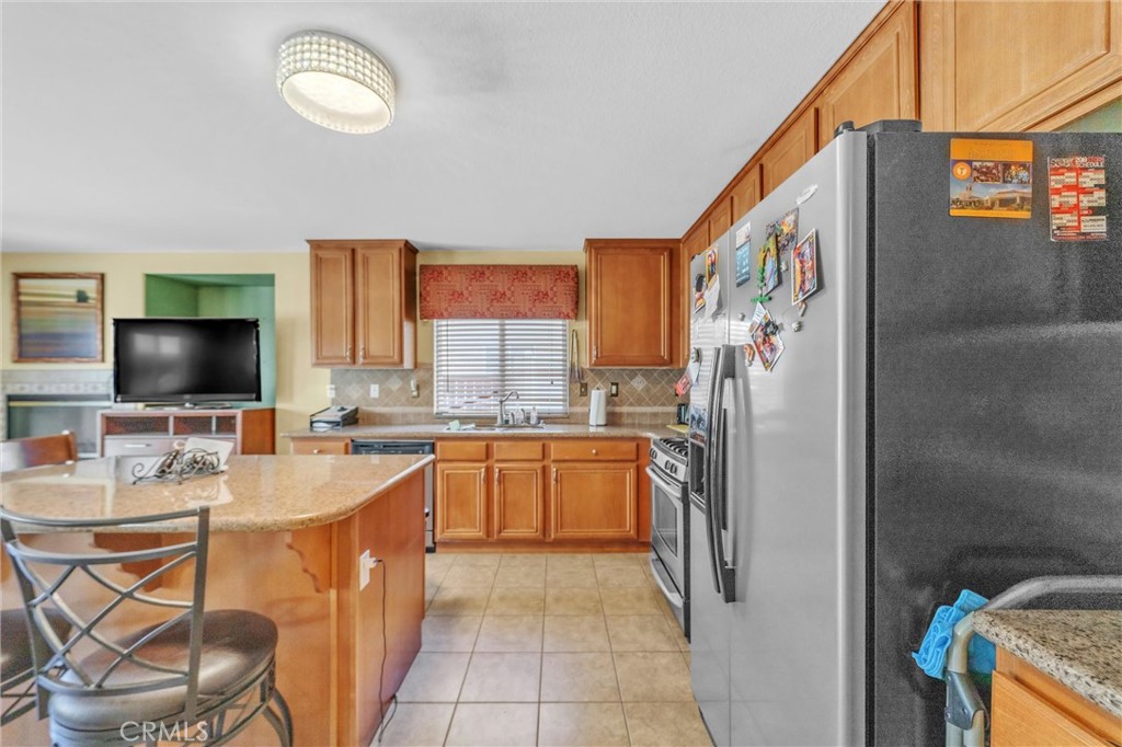 Hemet, California, 92545, United States, 6 Bedrooms Bedrooms, ,3 BathroomsBathrooms,Residential,For Sale,2040744