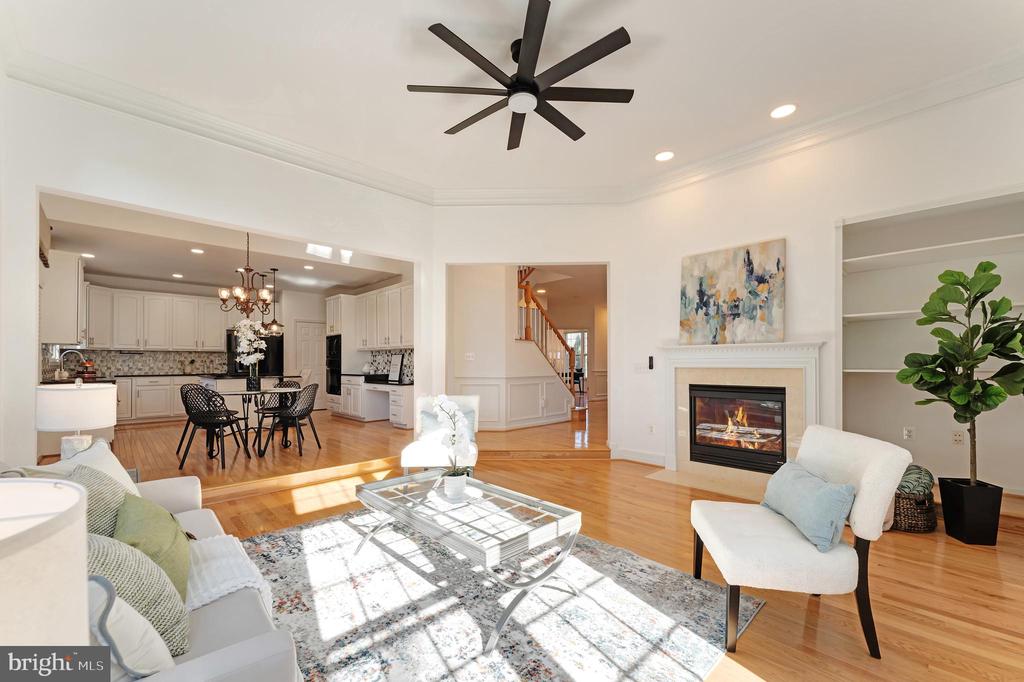 Lorton, Virginia, 22079, United States, 5 Bedrooms Bedrooms, ,4 BathroomsBathrooms,Residential,For Sale,2001485