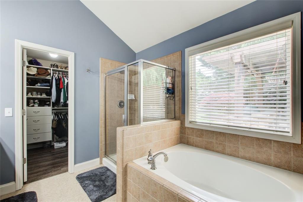 Buford, Georgia, 30518, United States, 4 Bedrooms Bedrooms, ,3 BathroomsBathrooms,Residential,For Sale,1954499