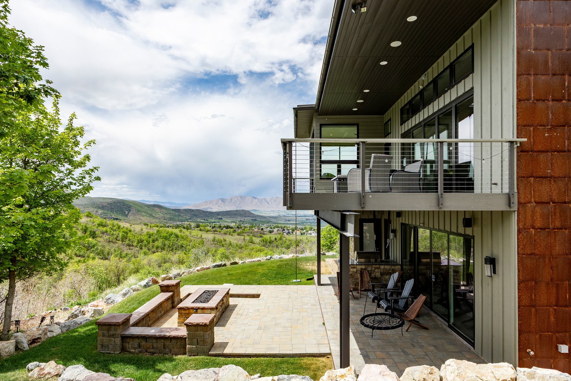  Mountain Contemporary Masterpiece with Panoramic Summit Creek Views - 物件實景