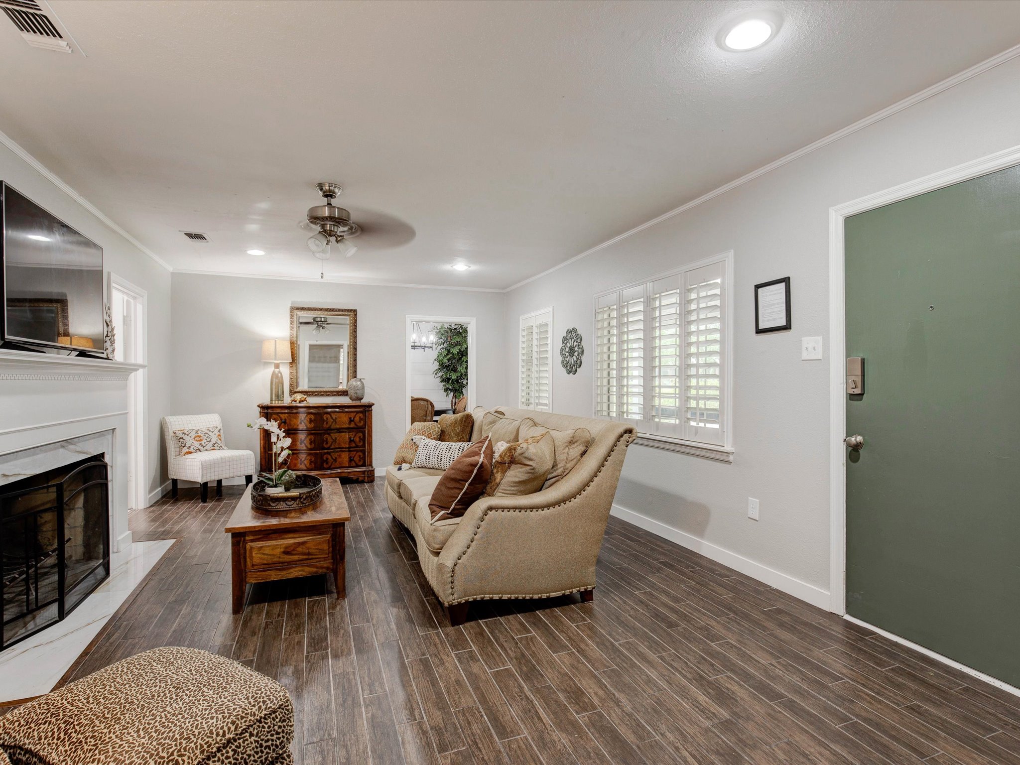  Charming home on spacious lot close proximity to the TCU baseball field - 物件實景