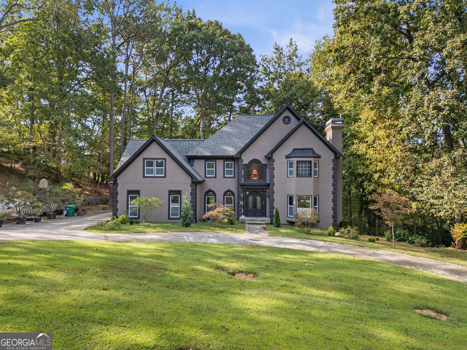 Atlanta, Georgia, 30350, United States, 8 Bedrooms Bedrooms, ,6 BathroomsBathrooms,Residential,For Sale,1992514