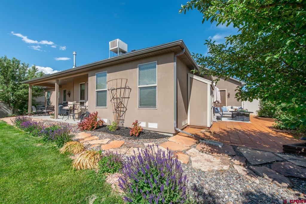 Montrose, Colorado, 81401, United States, 3 Bedrooms Bedrooms, ,2 BathroomsBathrooms,Residential,For Sale,1977098