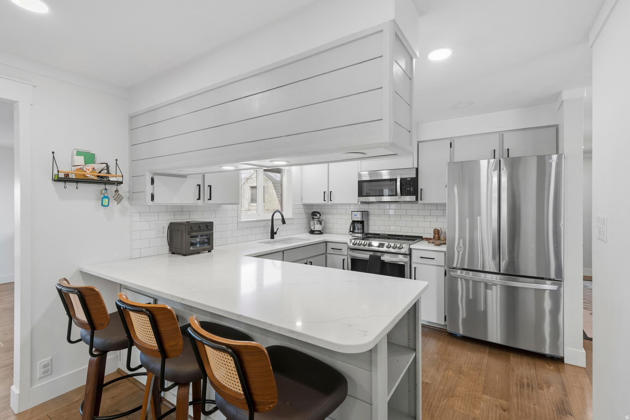 Kaysville, Utah, 84037, United States, 5 Bedrooms Bedrooms, ,1 BathroomBathrooms,Residential,For Sale,2003168