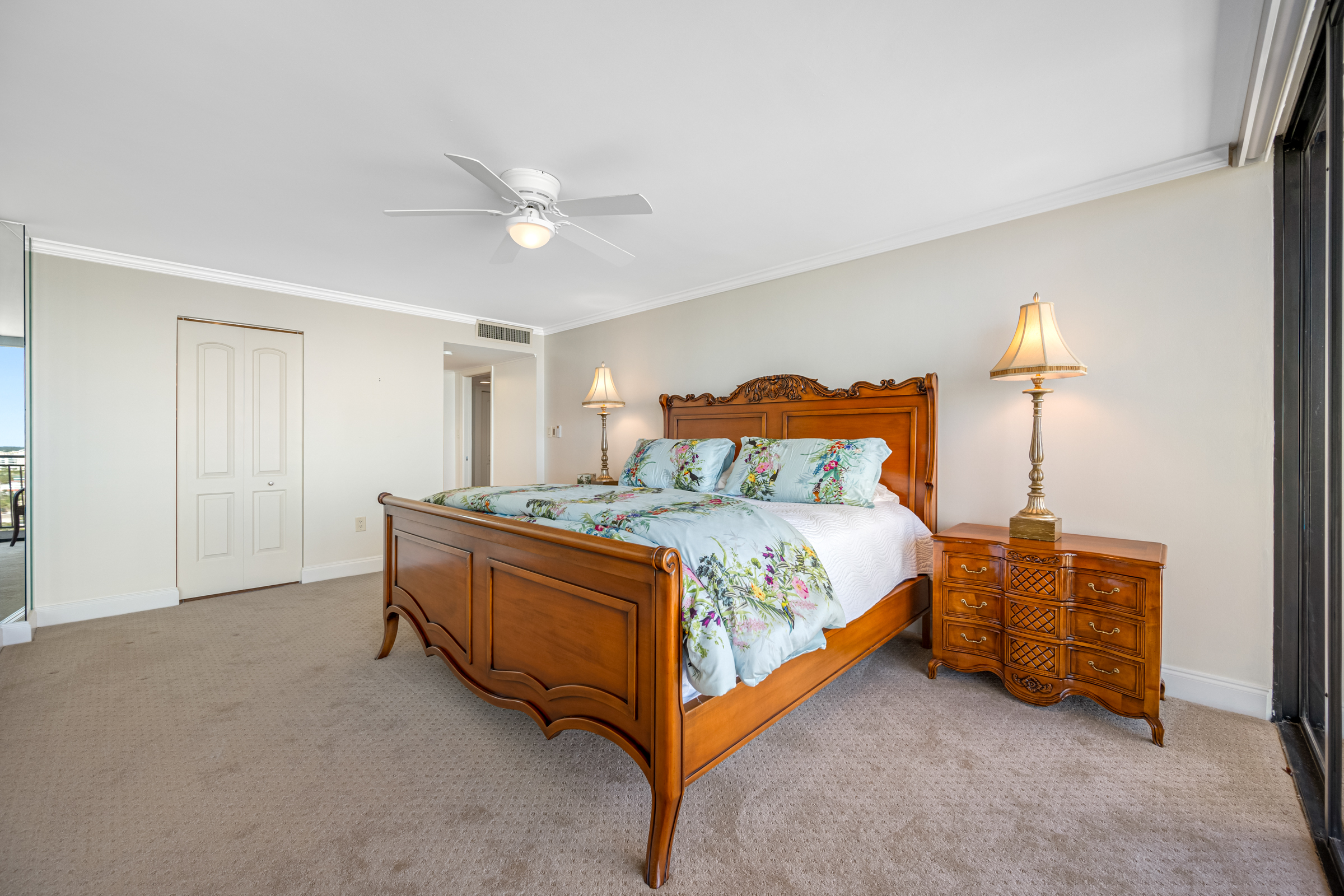 Treasure Island, Florida, 33706, United States, 2 Bedrooms Bedrooms, ,2 BathroomsBathrooms,Residential,For Sale,1998023