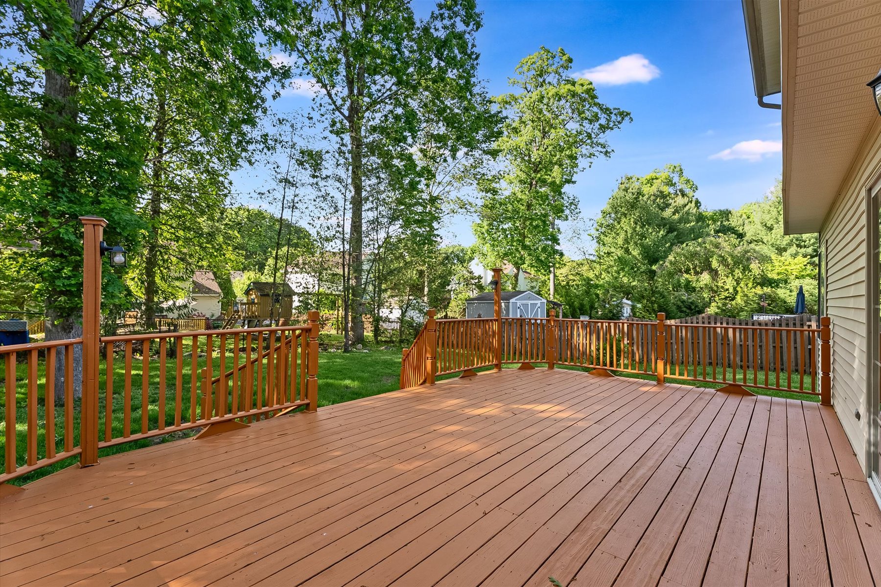  ?Country Oaks? Colonial Home Provides Comfort and Space in a Great Location - 物件實景