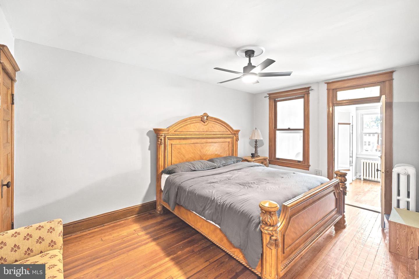 Washington, District of Columbia, 20002, United States, 3 Bedrooms Bedrooms, ,2 BathroomsBathrooms,Residential,For Sale,1964889