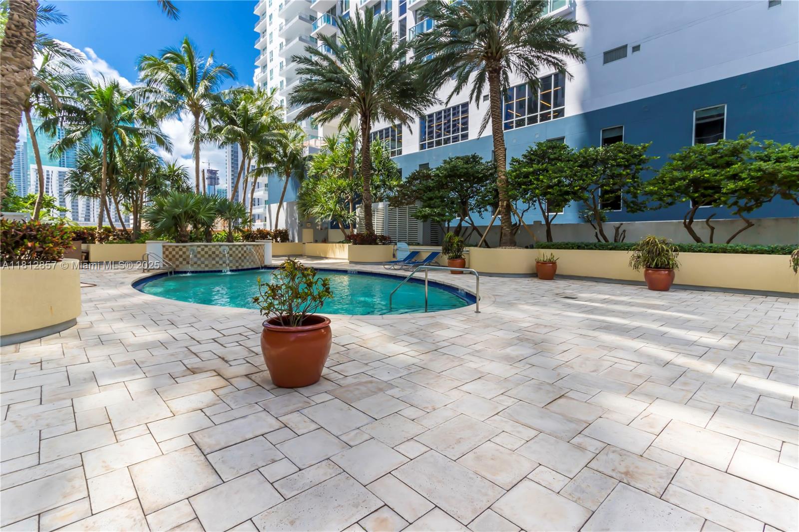Miami, Florida, 33132, United States, 2 Bedrooms Bedrooms, ,2 BathroomsBathrooms,Residential,For Sale,1838941