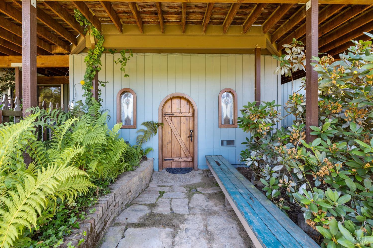 Sebastopol, California, 95472, United States, 4 Bedrooms Bedrooms, ,5 BathroomsBathrooms,Residential,For Sale,1980868