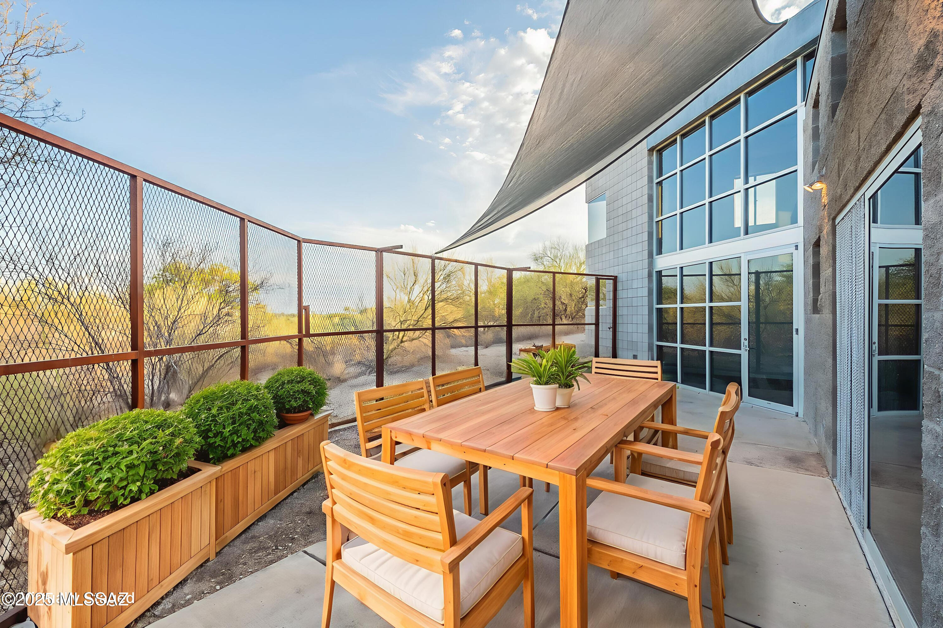 Tucson, Arizona, 85750, United States, 4 Bedrooms Bedrooms, ,3 BathroomsBathrooms,Residential,For Sale,1883244