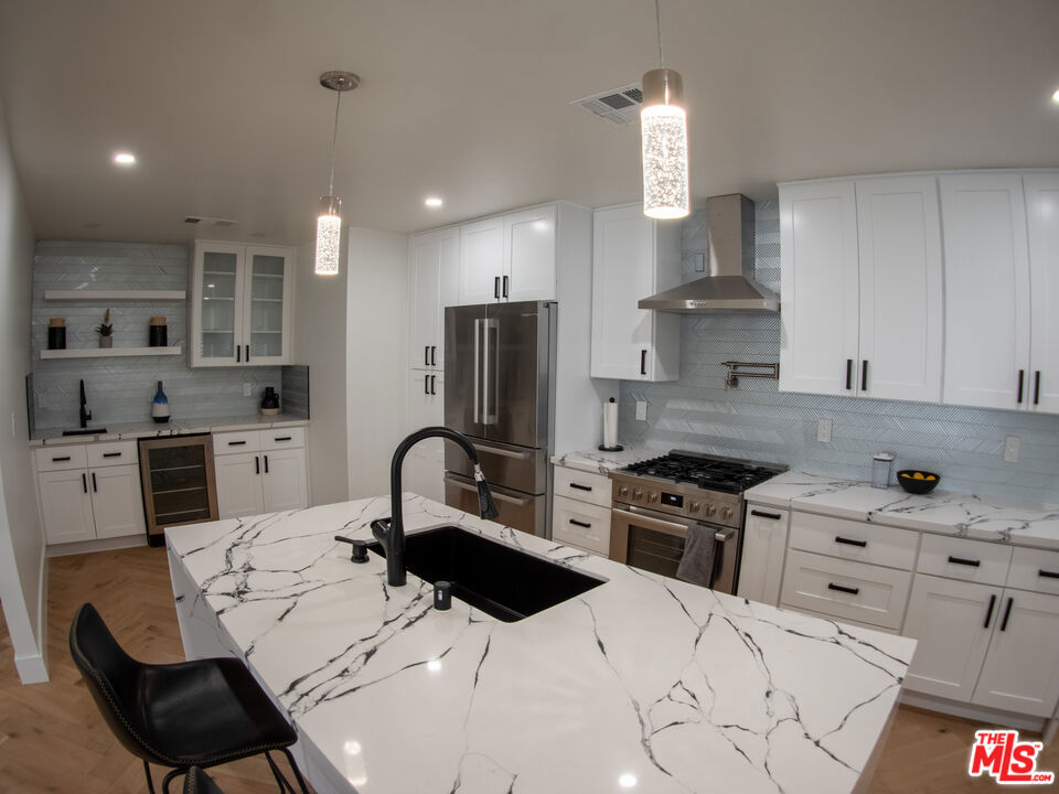 Duarte, California, 91010, United States, 6 Bedrooms Bedrooms, ,3 BathroomsBathrooms,Residential,For Sale,1836068